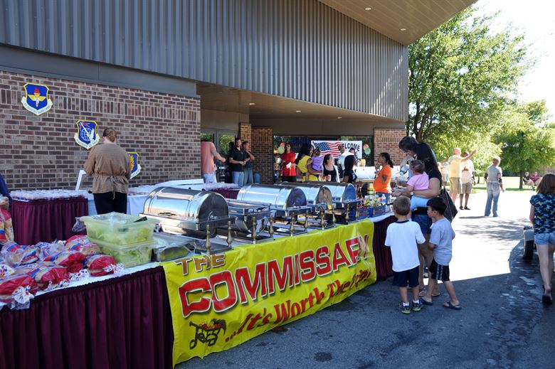 "Program To Make Videos Smaller Instagram App Icon Vector Des